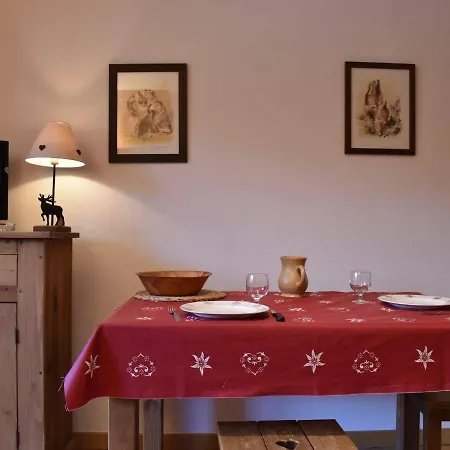 Cosy Pour 2 Personnes A Meribel, Proche Des Pistes Et Commerces - Fr-1-180-42 Apartment Meribel