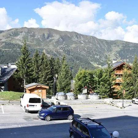 Cosy Pour 2 Personnes A Meribel, Proche Des Pistes Et Commerces - Fr-1-180-42 Apartment *